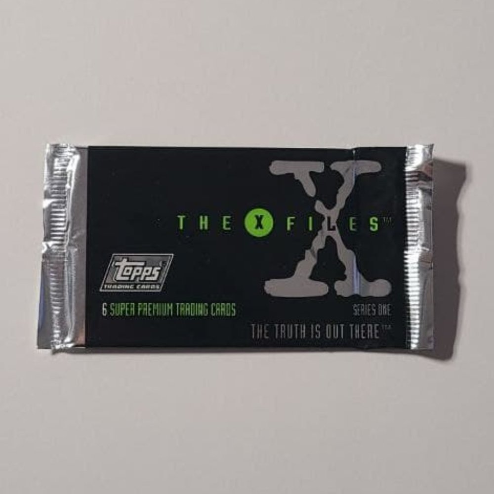 1995 Topps X-Files Cards - Season 1 - Sealed Booster Pack